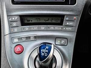 Лифтбек Toyota Prius 2014 года, 1199000 рублей, Кирилловка