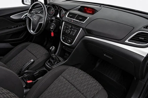 Внедорожник Opel Mokka 2014 года, 929000 рублей, Челябинск