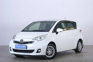 Хетчбэк Toyota Ractis 2015 года, 989000 рублей, Омск