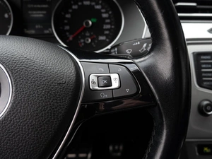 Седан Volkswagen Passat 2015 года, 1925000 рублей, Краснодар