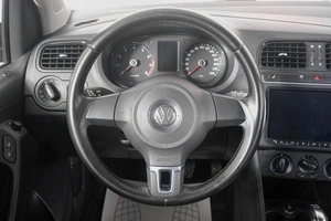 Хетчбэк Volkswagen Polo 2011 года, 769000 рублей, Кемерово