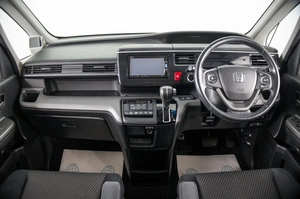 Минивэн Honda Stepwgn Spada 2015 года, 2149000 рублей, Пермь
