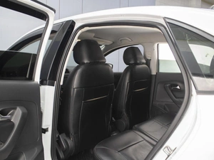 Седан Volkswagen Polo 2014 года, 860000 рублей, Омск