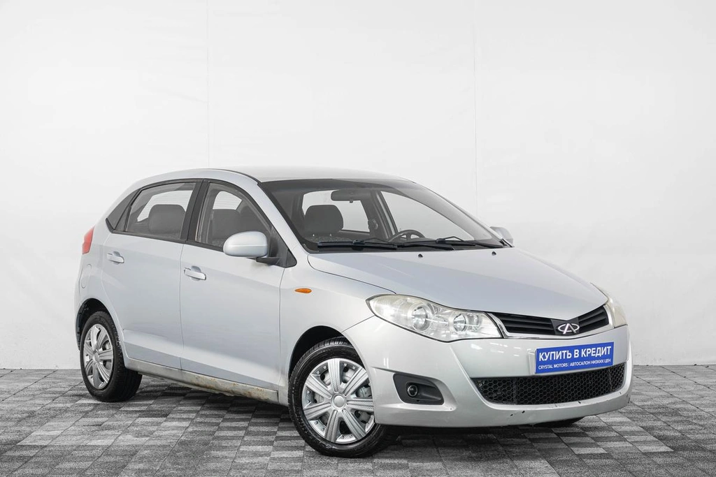Хетчбэк Chery Very 2011 года, 349000 рублей, Кемерово