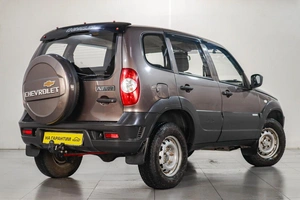 Внедорожник Chevrolet Niva 2014 года, 649000 рублей, Челябинск