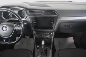 Внедорожник Volkswagen Tiguan 2018 года, 2349000 рублей, Кемерово