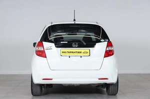 Хетчбэк Honda Fit 2011 года, 839000 рублей, Новосибирск