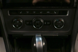 Хетчбэк Volkswagen Golf 2013 года, 1289000 рублей, Челябинск