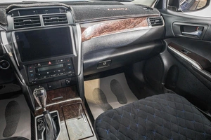 Седан Toyota Camry 2017 года, 2159000 рублей, Барнаул