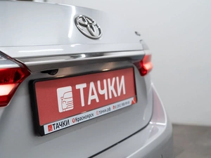 Седан Toyota Corolla 2017 года, 1900000 рублей, Красноярск