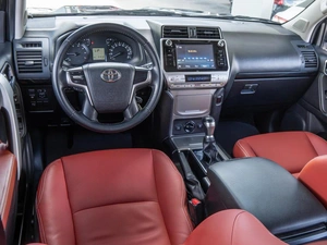 Внедорожник Toyota Land Cruiser Prado 2018 года, 4800000 рублей, Волгоград