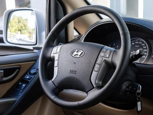 Минивэн Hyundai H-1 2015 года, 2630000 рублей, Волгоград