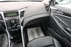 Седан Hyundai Sonata 2011 года, 1199000 рублей, Красноярск