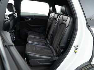 Внедорожник Audi Q7 2017 года, 3277077 рублей, Москва