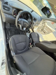 Седан Kia Rio 2013 года, 828000 рублей, Большеулуйский район