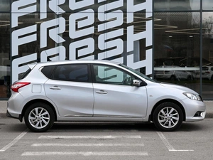 Хетчбэк Nissan Tiida 2015 года, 1097000 рублей, Волгоград