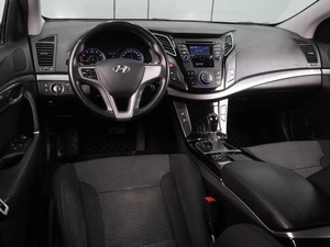Седан Hyundai i40 2013 года, 1379000 рублей, Воронеж