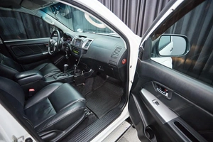 Пикап Toyota Hilux 2014 года, 2597000 рублей, Красноярск