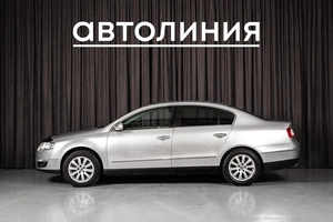 Седан Volkswagen Passat 2010 года, 669000 рублей, Красноярск