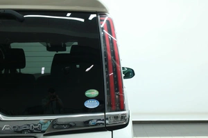 Минивэн Toyota Noah 2017 года, 2490000 рублей, Красноярск