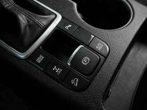 Внедорожник Kia Sportage 2016 года, 1837000 рублей, Воронеж