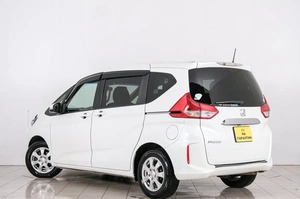 Минивэн Honda Freed 2017 года, 1389000 рублей, Красноярск