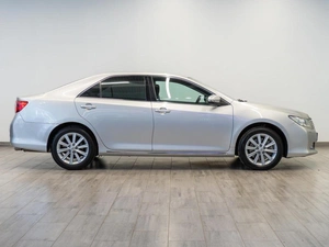 Седан Toyota Camry 2013 года, 1579000 рублей, Саратов