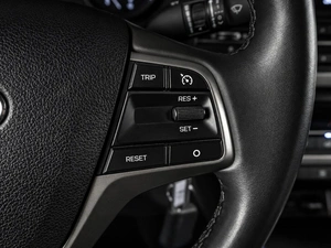Седан Hyundai Elantra 2018 года, 1599000 рублей, Тюмень
