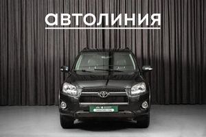 Внедорожник Toyota RAV4 2009 года, 1400000 рублей, Красноярск