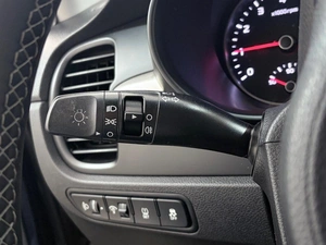 Хетчбэк Kia Rio X-Line 2018 года, 1850000 рублей, Орёл