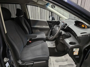 Минивэн Honda Freed 2010 года, 880000 рублей, Красноярск