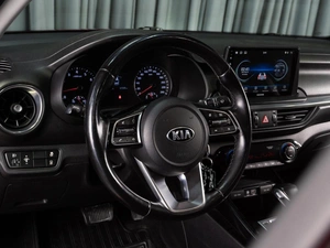 Седан Kia Cerato 2018 года, 1849000 рублей, Тюмень