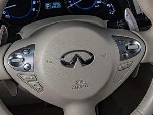 Внедорожник Infiniti QX70 2014 года, 2969000 рублей, Тюмень