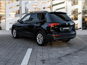 Внедорожник Volkswagen Tiguan 2020 года, 2560000 рублей, Ставрополь