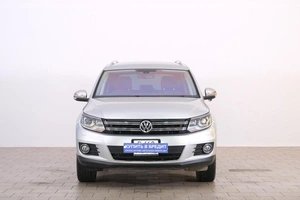 Внедорожник Volkswagen Tiguan 2015 года, 1629000 рублей, Омск