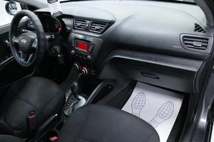 Хетчбэк Kia Rio 2012 года, 833000 рублей, Солонцы