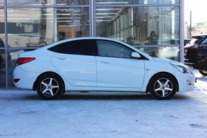 Седан Hyundai Solaris 2014 года, 1100000 рублей, Ярославль