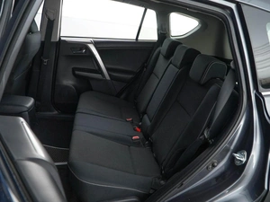 Внедорожник Toyota RAV4 2016 года, 2449077 рублей, Москва