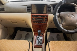 Седан Toyota Corolla 2000 года, 649000 рублей, Барнаул