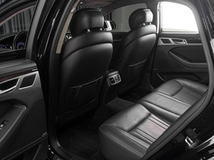 Седан Hyundai Genesis 2016 года, 2099000 рублей, Тюмень