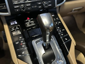 Внедорожник Porsche Cayenne 2015 года, 3750000 рублей, Уфа