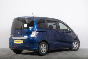 Минивэн Honda Freed 2013 года, 1229000 рублей, Томск