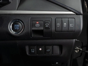 Внедорожник Toyota Harrier 2019 года, 3079000 рублей, Тюмень