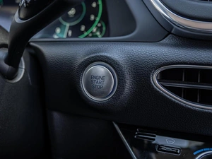 Седан Hyundai Sonata 2021 года, 3050000 рублей, Краснодар