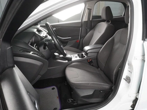 Седан Ford Focus 2012 года, 850000 рублей, Красный Пахарь