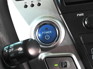 Лифтбек Toyota Prius 2012 года, 1199000 рублей, Аксай