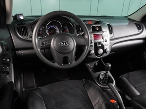 Седан Kia Cerato 2010 года, 849000 рублей, Воронеж