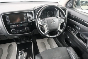 Внедорожник Mitsubishi Outlander 2018 года, 2339000 рублей, Красноярск