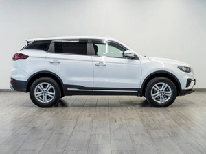 Внедорожник Geely Atlas Pro 2024 года, 1699000 рублей, Саратов