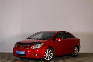 Седан Toyota Avensis 2010 года, 1039000 рублей, Тюмень